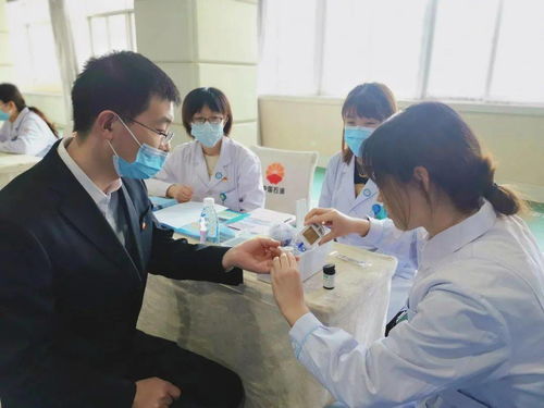 愛心永恒，健康加油——甘肅寶石花醫(yī)院健康咨詢義診活動走進(jìn)中國石油甘肅銷售公司