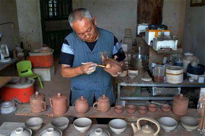 弘揚(yáng)工匠精神 傳承陶瓷技藝 推動文化作品與非物質(zhì)文化遺產(chǎn)的傳播